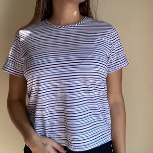 The perfect casual tee. 90s vibe